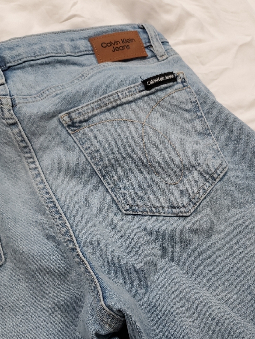 Calvin Klein Jeans Women's Light Blue Straight Jeans Size 6 - Picture 6 of 8